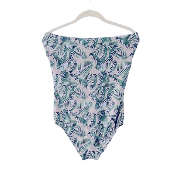 Tamara One Piece is “Palms” - Picture 3 of 5